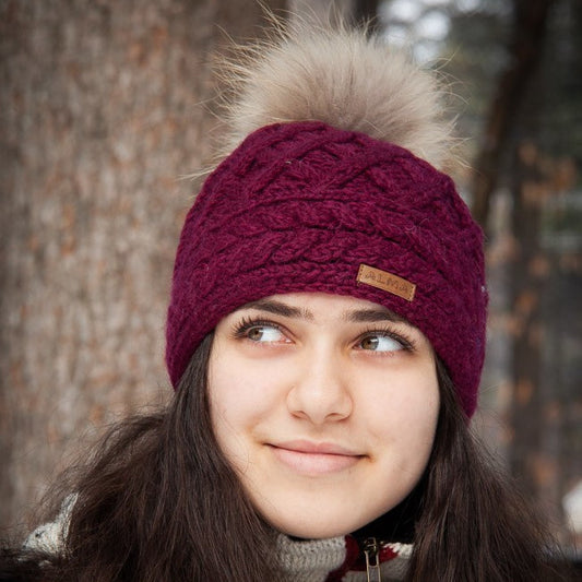 Cable Hat w. Raccoon Fur Pompom